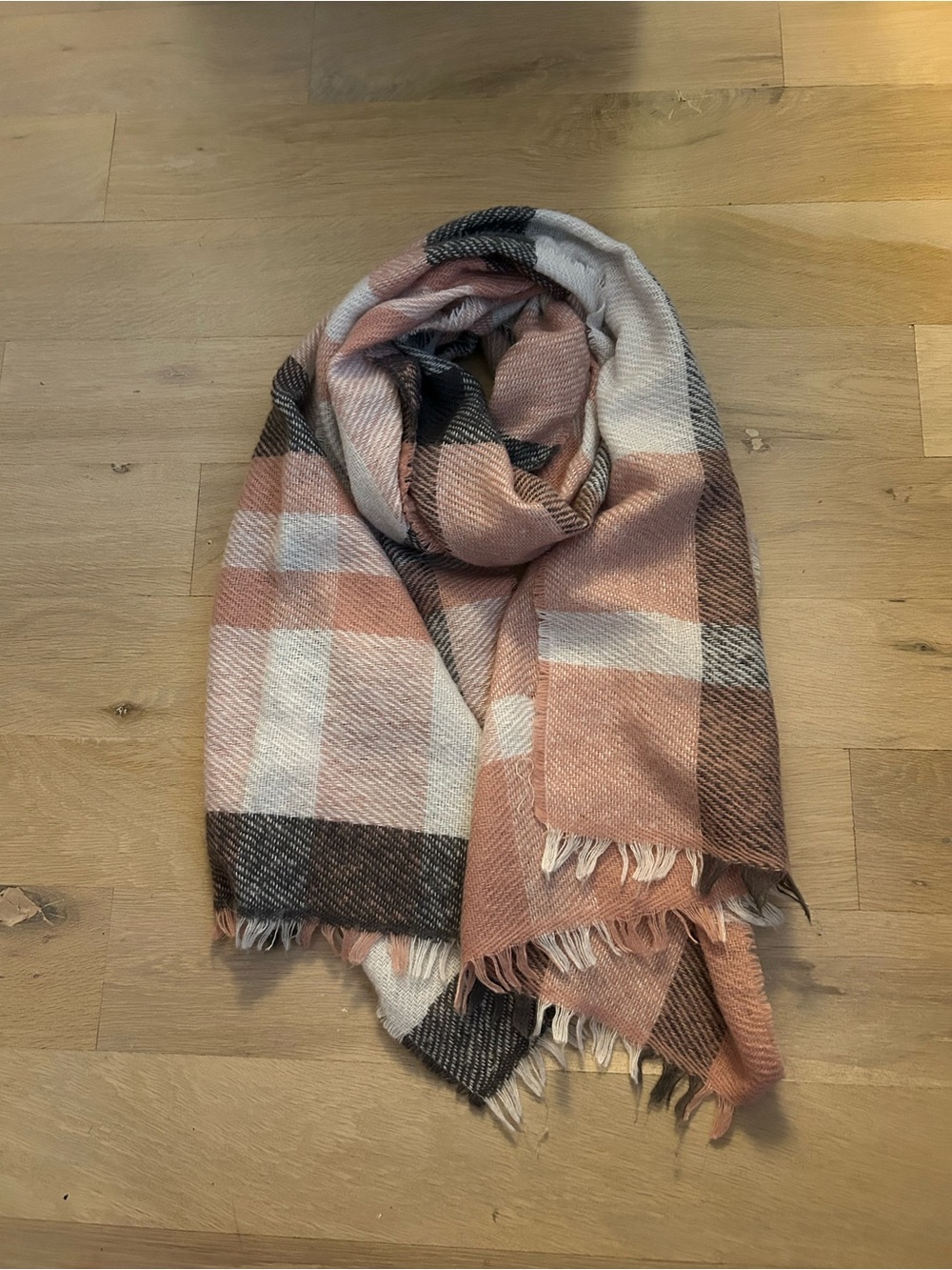 Banana Republic Cozy Plaid Fringe Scarf in Blush, Cream & Charcoal